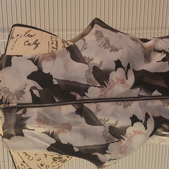 bar iii XL Black/Pink/White Gray Zippered back dress - Picture 8 of 9